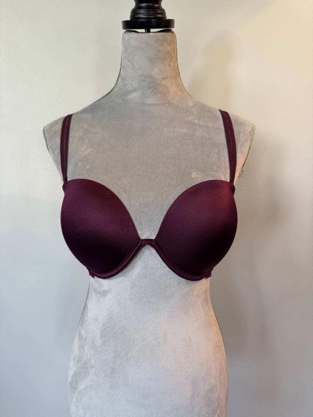 PINK Victoria's Secret Smooth Plunge Bra in Deep Wine 36D